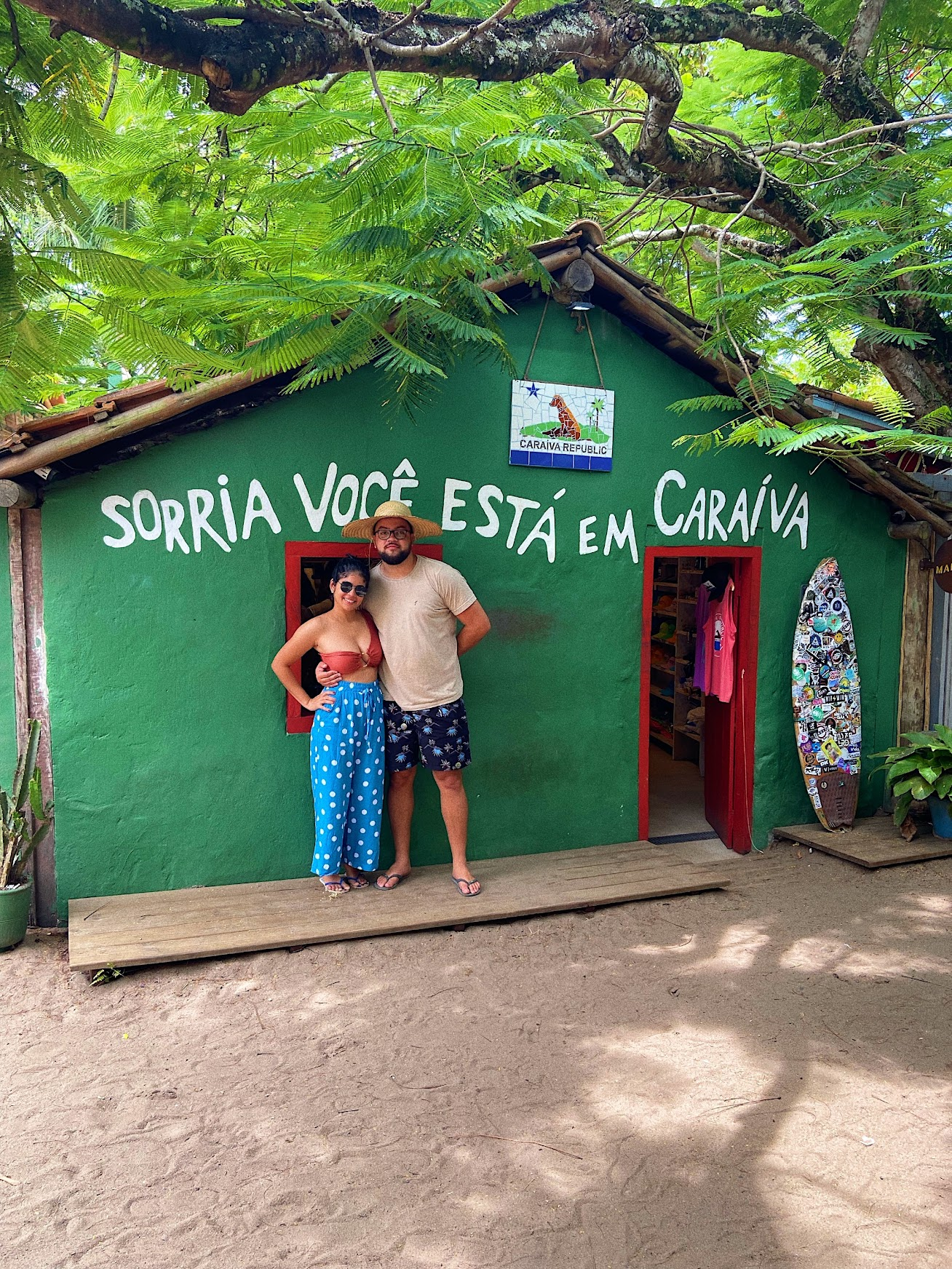 Casal na Casinha de Caraíva